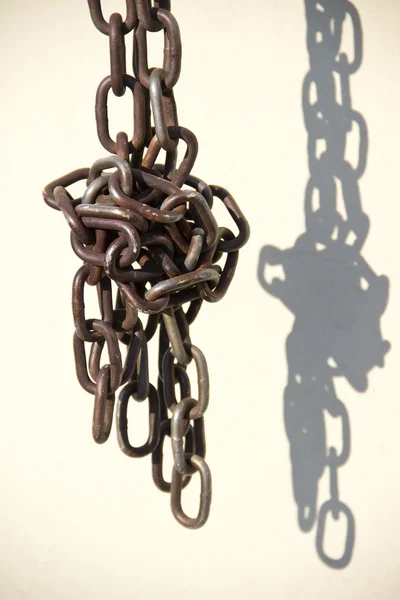 Grunge metal chain — Stock Photo, Image
