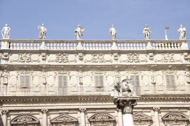 Palazzo maffei