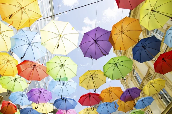 Красочные зонтики — стоковое фото