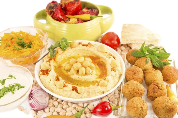 Humus nane ve taze sebze ile