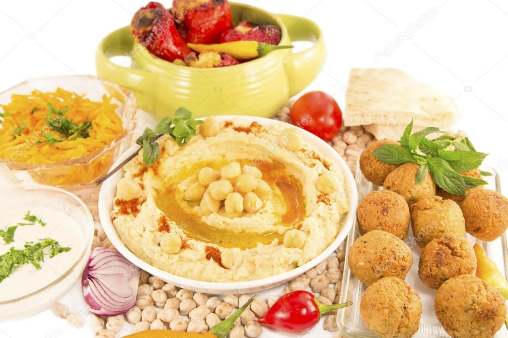 Hummus with mint and the fresh vegetables