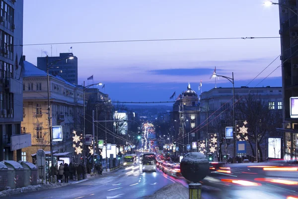 Belgrad trafikte gece