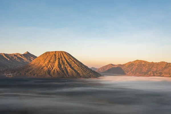 Vulcano Batok e Bromo, Giava orientale, Indonesia — Foto Stock