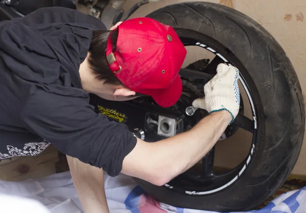 Onarım arka tekerlek