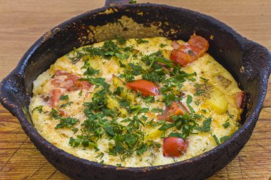 Frittata (İtalyan omleti) kiraz domates, ıspanak PA ile