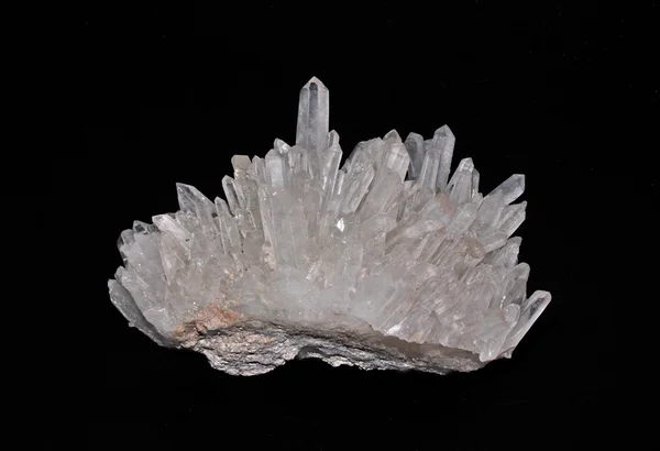 Quarzkristalle in einem wunderschönen — Stockfoto