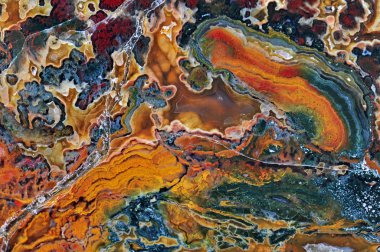 Doğal renklerle parlak akik