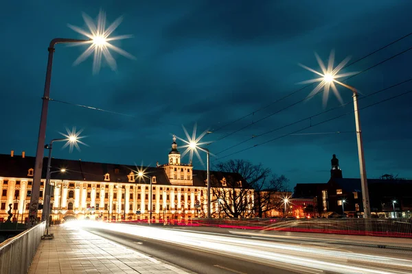 Νυχτερινοί Δρόμοι Της Πόλης Του Wroclaw Στην Πολωνία Την Άνοιξη — Φωτογραφία Αρχείου