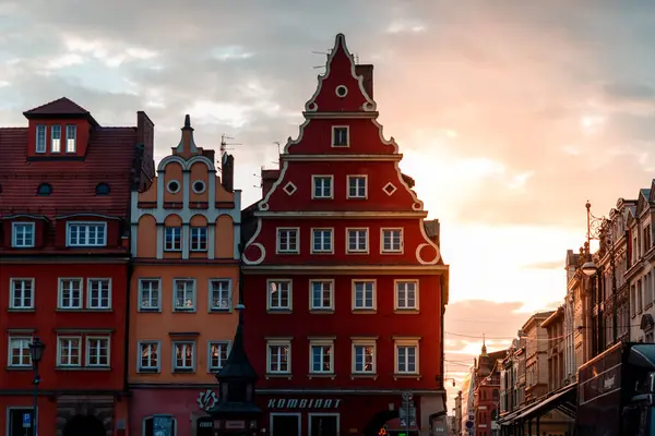 Este Utcák Város Wroclaw Lengyelországban Tavasszal Naplementekor — Stock Fotó