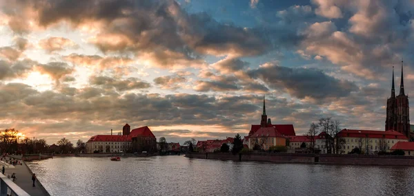 Evening View Odra River Tumski Island City Wroclaw Poland Spring — Stock Photo, Image