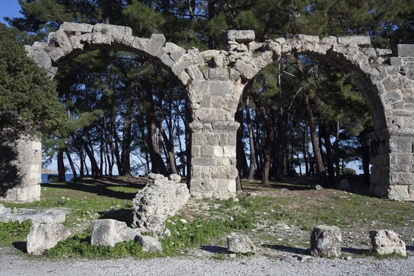 Las ruinas de la antigua ciudad. —  Fotos de Stock