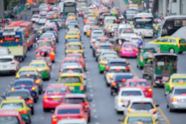 Bangkok metropolünde trafik sıkışıklığı bulanık odak arka planda, trafik sıkışıklığı Bangkok 'un en büyük sorunlarından biridir. Bangkok, Tayland