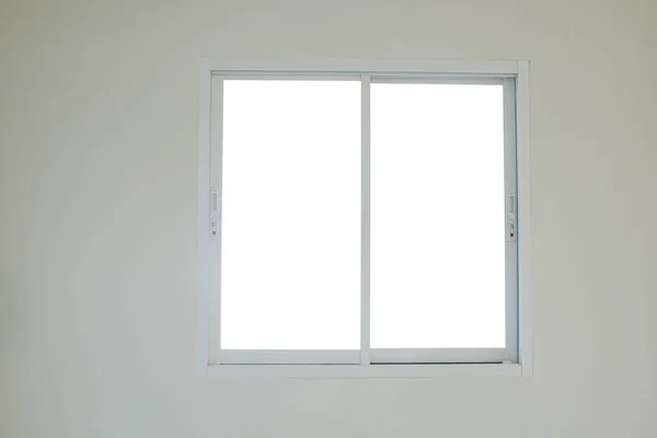 Beyaz duvara monte edilmiş modern sürgülü pencere camı, ev ve bina içi