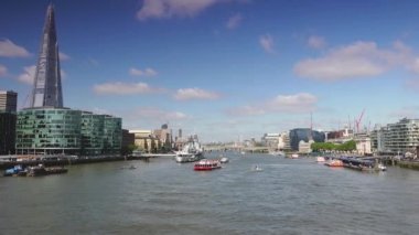 Londra, Uk, takriben 2019: İngiltere 'de Thames Nehri ile Londra Şehri
