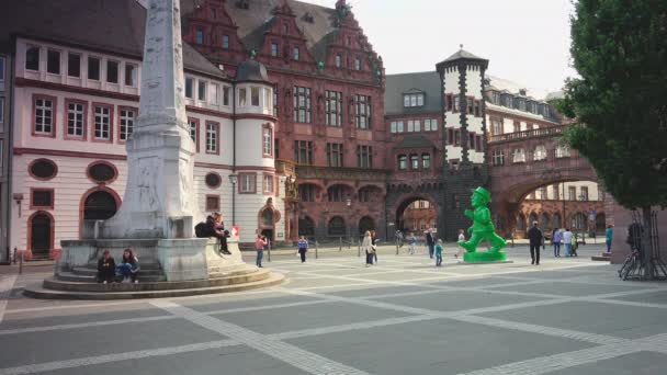 Frankfurt Németország 2019 Romer Északi Szárnya Frankfurtban Einheitsdenkmal Emlékműnél Fedett — Stock videók