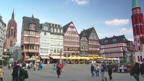 Frankfurt Alemania Circa 2019 Ciudad Vieja Frankfurt Gente Paseo Turistas — Vídeos de Stock