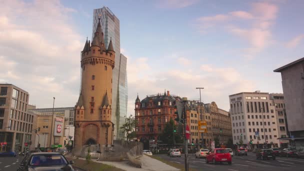 Frankfurt Tyskland 2019 Frankfurt Old City Eschenheimer Turm Eschenheim Tower — Stockvideo