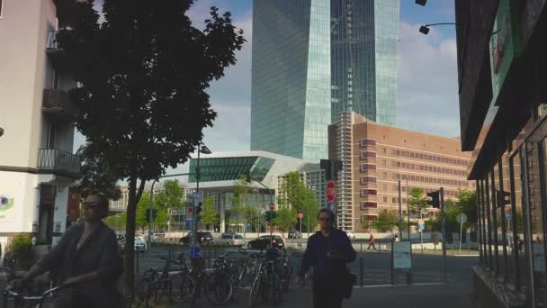 Frankfurt Germany 2019 Dolaylarında Yeni Avrupa Merkez Bankası Merkezi Sokak — Stok video