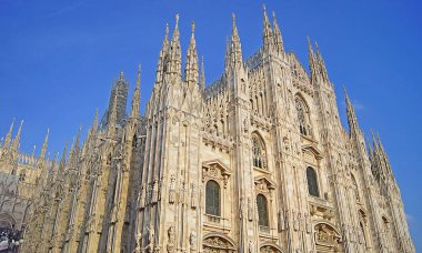 Milano Katedrali dijital yağ efektleri illüstrasyon tekniği