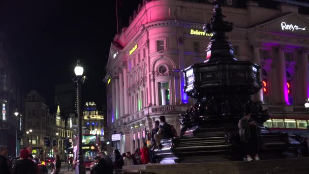 London England Ultra Hd 4k Real Time Traffic Street In Piccadilly Circus By Night Stock Video C Botec 85705262