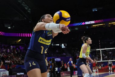 20-05-2025 İstanbul Türkiye: Brezilya bayan voleybol takımı Voleybol Ligi karşılaşmasında kutlama yaptı