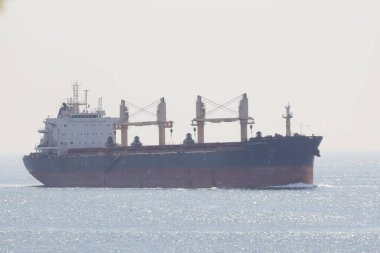 denizde kargo teknesi