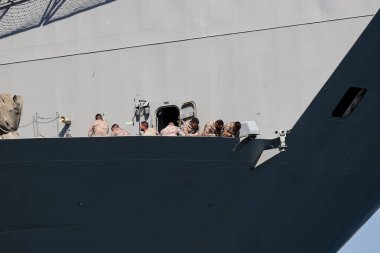 15-Nisan-2024 İstanbul-Türkiye: Juan Carlos I (L 61) İspanyol donanmasına ait amfibik saldırı gemisi