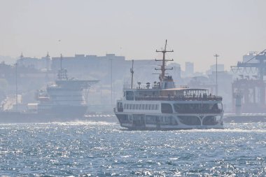 İstanbul, Türkiye - 16 Nisan, 20 0 0: Bosphorus Avrupa 'nın Avrupa kenti ve Asya kıtalarıdır,
