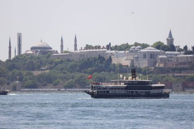 İstanbul manzarası, hindi