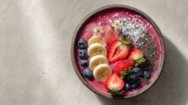 Sağlıklı yemek. taze meyve ve meyveler.