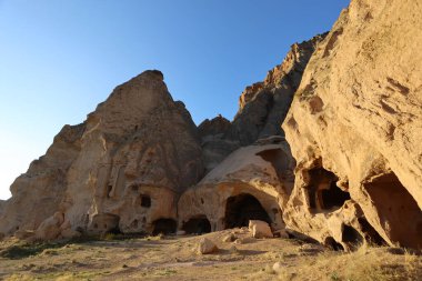 Kapadokya 'daki eşsiz kaya, hindi. Benzersiz manzaralar benzersiz, doğal benzersiz manzaralardır.