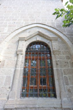 Kapadokya şehrindeki kutsal mezarlık kilisesinin eski kalıntıları.