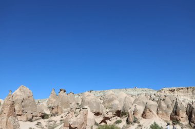 Kapadokya 'da bir vadi ile güzel manzara, hindi