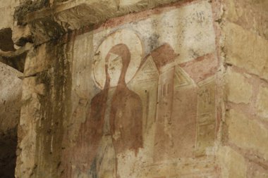 07-07-2023 Demre Antalya Türkiye: Tarihi bazilikadaki Aziz Nicholas Kilisesi 'nin iç kolonları