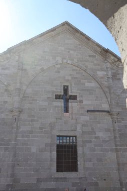 24-09-2024 Derinkuyu Nevsehir Türkiye: Derinkuyu Yeraltı Kenti 'nin iç odası volkanik kayalara oyuldu