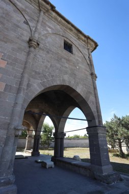 24-09-2024 Derinkuyu Nevsehir Türkiye: Derinkuyu Yeraltı Kenti 'nin iç odası volkanik kayalara oyuldu