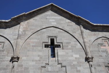 24-09-2024 Derinkuyu Nevsehir Türkiye: Derinkuyu Yeraltı Kenti 'nin iç odası volkanik kayalara oyuldu