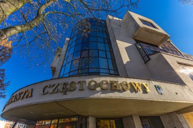 11 Kasım 2025, Czestochowa, Polonya Çekoslova 'daki belediye binası, belediye başkanının, belediye meclisinin ve Polonya konseyinin merkezi.