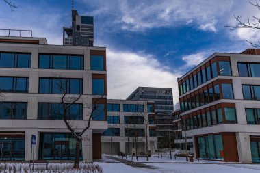 Gdynia, Pomeranya Bölgesi / Polonya - 31. 2024 Gdynia 'da yeni yapılmış apartmanlar, emlak yatırımları, kira için özel daireler.