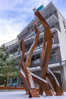 Gdynia, Pomeranya Bölgesi / Polonya - 31. 2024 Gdynia 'da yeni yapılmış apartmanlar, emlak yatırımları, kira için özel daireler.