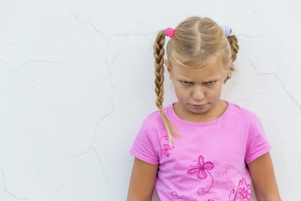 Niño con expresión triste —  Fotos de Stock