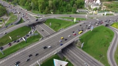 Otoban yolun aşağı kamera tava