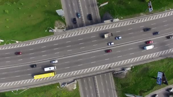 Autostrada w mieście — Wideo stockowe