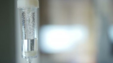 A doktor bakar Counter bırak