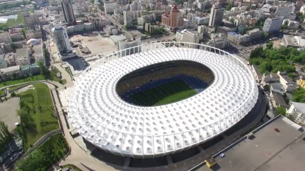 Macchina fotografica che vola sopra stadio Arena — Video Stock