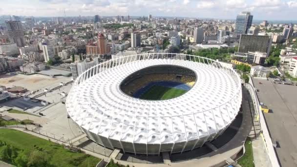 Câmera voando sobre estádio Arena — Vídeo de Stock