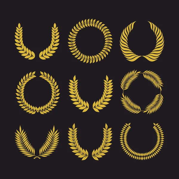 Gran conjunto de coronas vectoriales, colección de elementos de diseño para la creación de logotipos . — Archivo Imágenes Vectoriales
