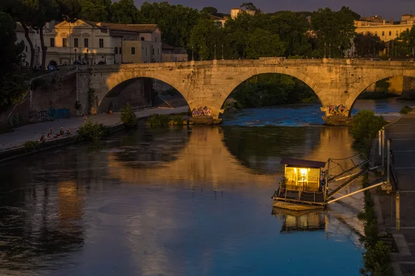 Roma köprüsü yansımalar