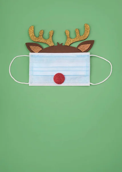 Feliz Natal Conceito Background Christmas Rudolph Renas Com Máscara Cirúrgica — Fotografia de Stock