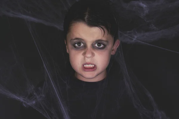Junge für halloween gekleidet — Stockfoto